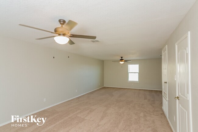 Building Photo - 1314 Sunset Farm