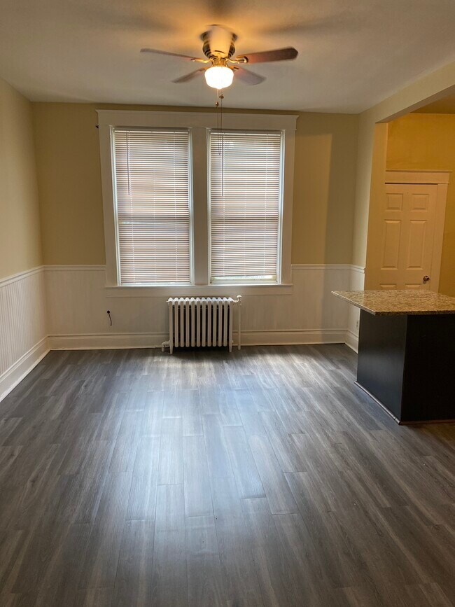 Building Photo - 4009 W Cold Spring Ln