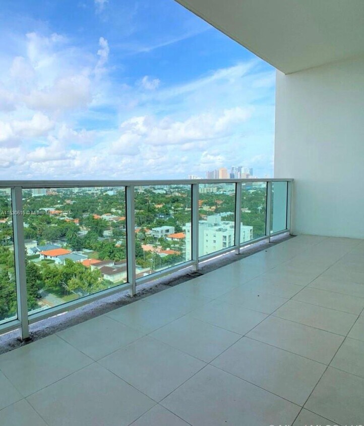 Foto principal - 2525 SW 3rd Ave