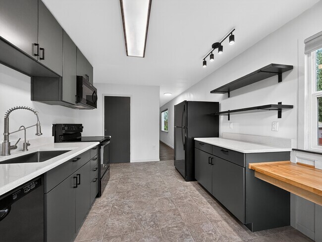 Foto del edificio - 12705 Evanston Ave N