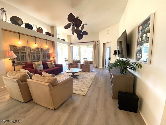 Foto del edificio - 1570 Winding Oaks Way