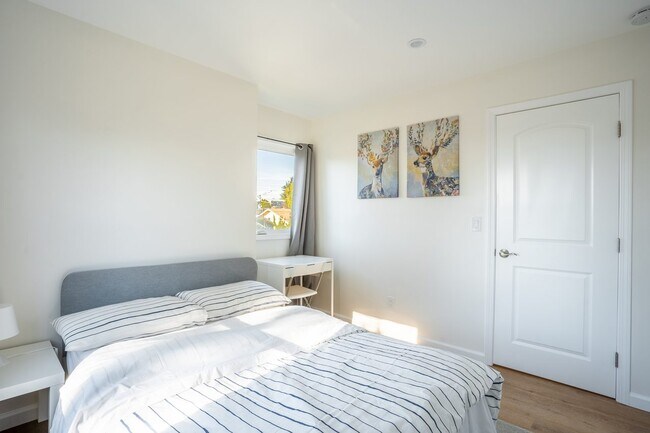 Building Photo - Full room in 5-bed/3.0-bath Home