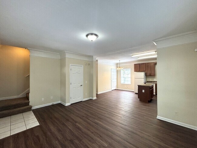 Foto del edificio - 4br House near Campus, Stadium, Downtown! ...