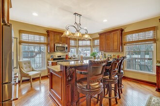 Building Photo - 18 Mariners Bend