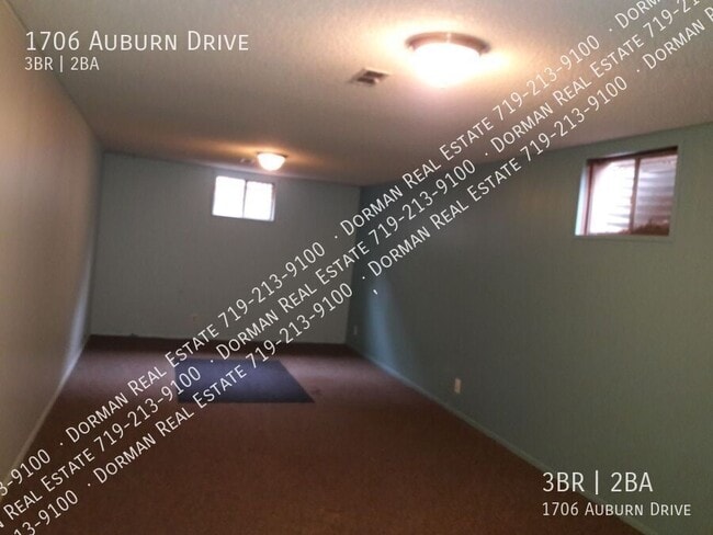 Building Photo - 1706 Auburn Dr