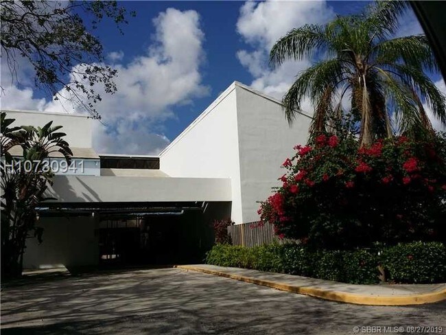 Foto del edificio - 7500 NW 1st Ct