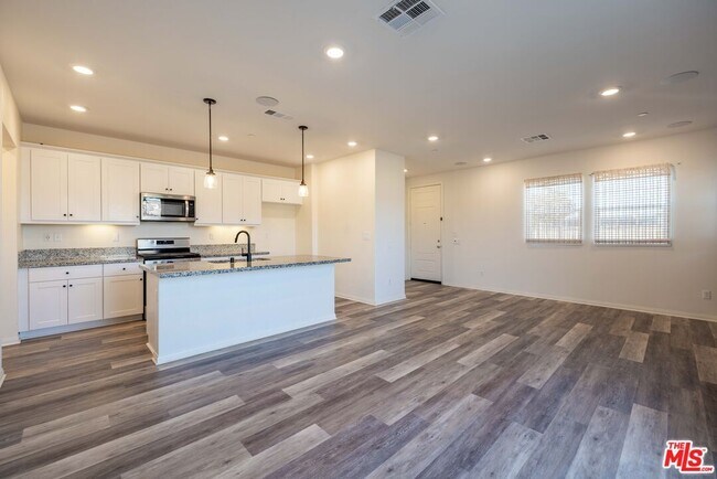 Foto del edificio - 27639 Sawtooth Ln