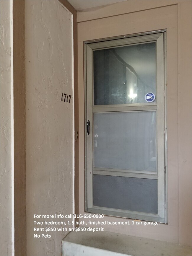 Virtual Tour, come on in! - 1717 S Beech St