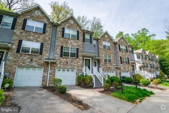 Building Photo - 204 Shawmont Ave