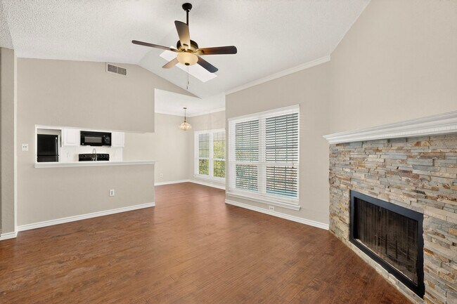 Building Photo - 7151 Gaston Ave
