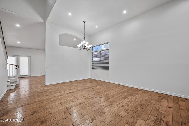 Foto del edificio - 3222 E Wickieup Ln