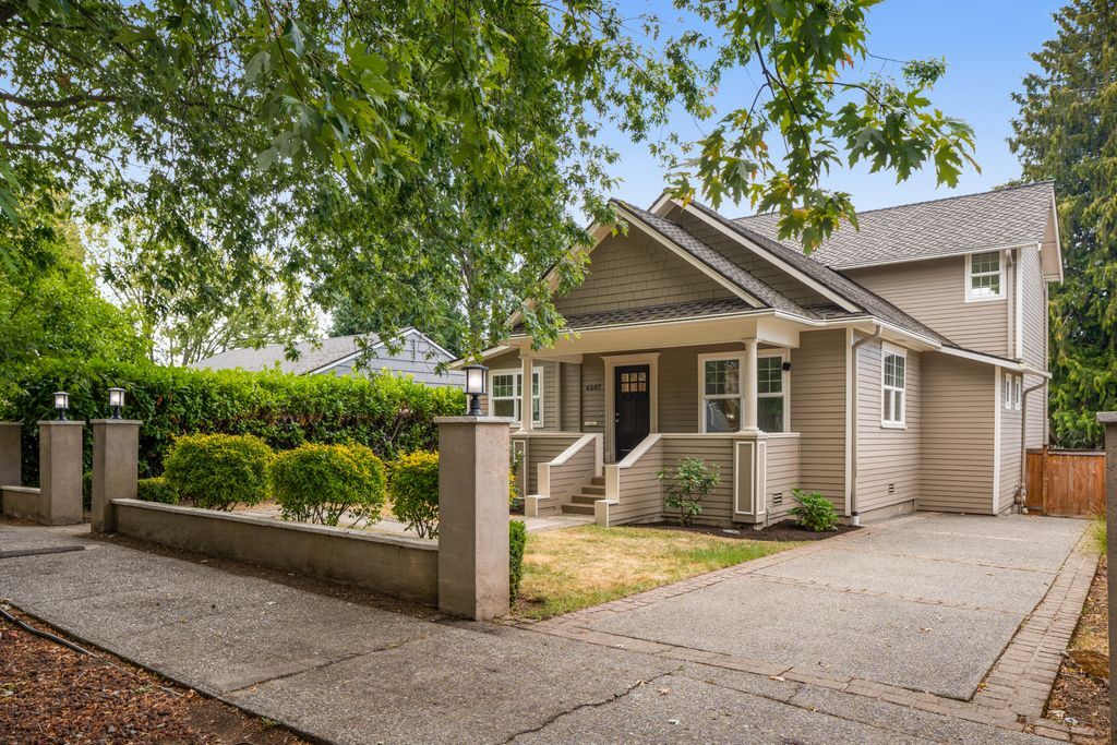 Foto principal - 6507 41st Ave SW