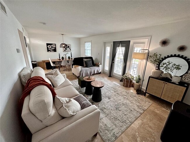 Foto del edificio - 5070 Beach Dr SE