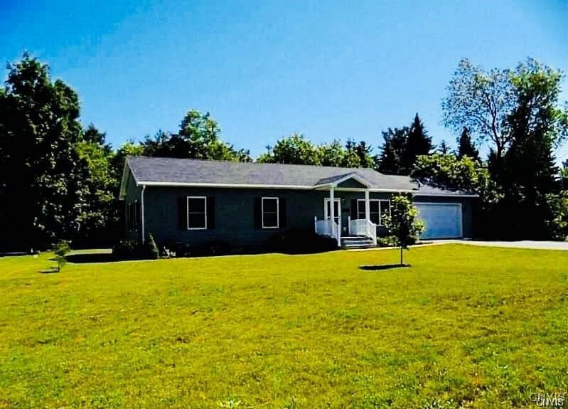 Primary Photo - 104 Stone Dr