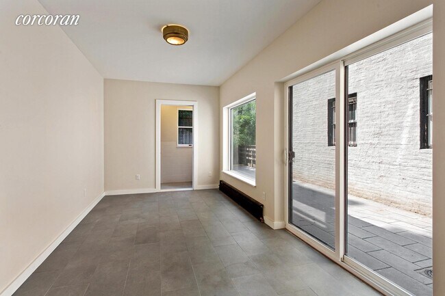 Building Photo - 634 3rd St