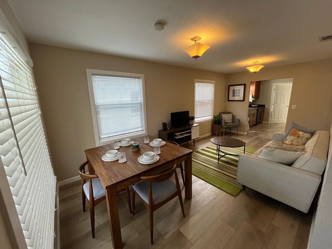 Foto principal - 986 55th St
