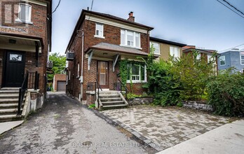 Building Photo - 272 Dovercourt Rd