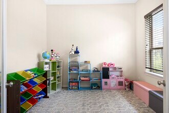 Building Photo - 13204 Leighton Gardens Dr