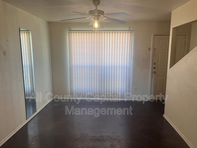 Building Photo - 4404 Mattie Dr