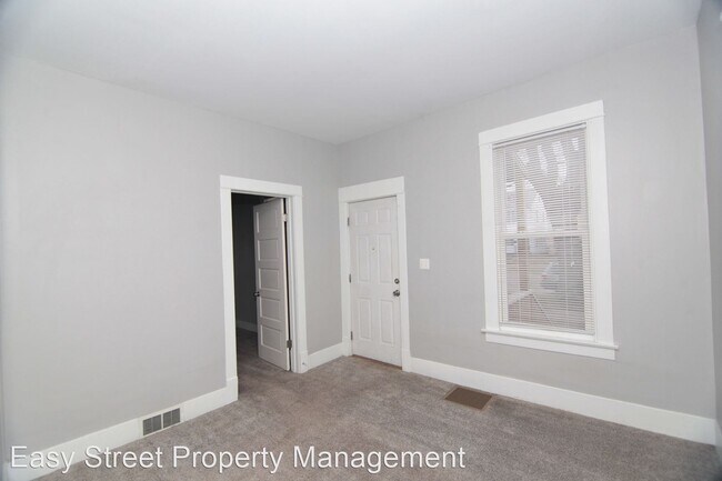 Building Photo - 4 br, 1 bath House - 307 15th Ave.