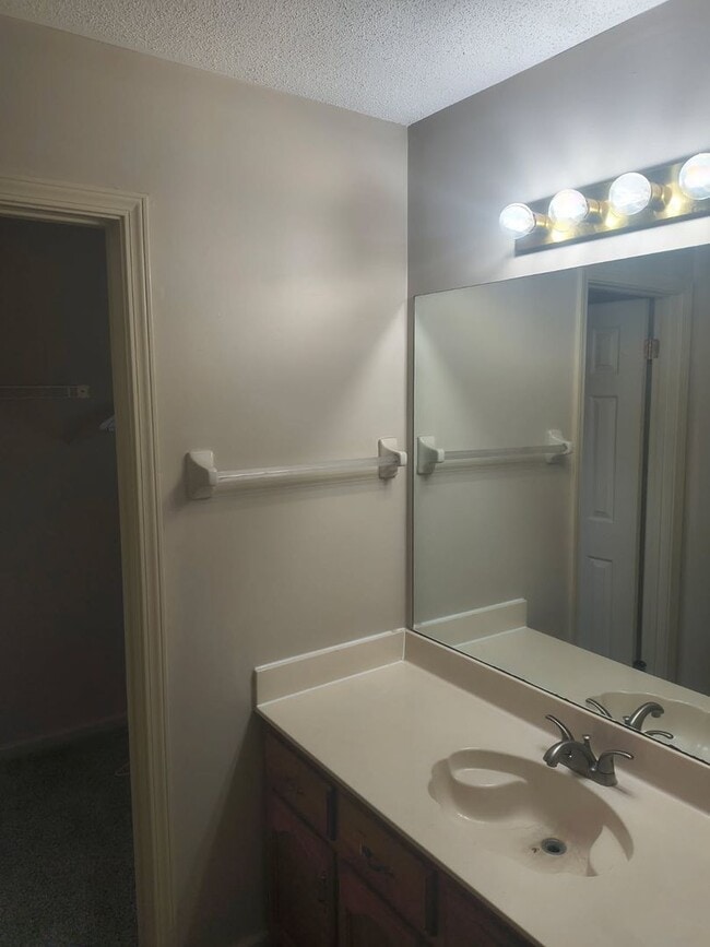 Foto del edificio - 8340 Keeli Cove