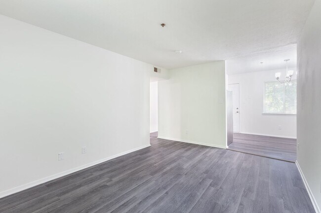 Foto del edificio - 641 Powder Springs St