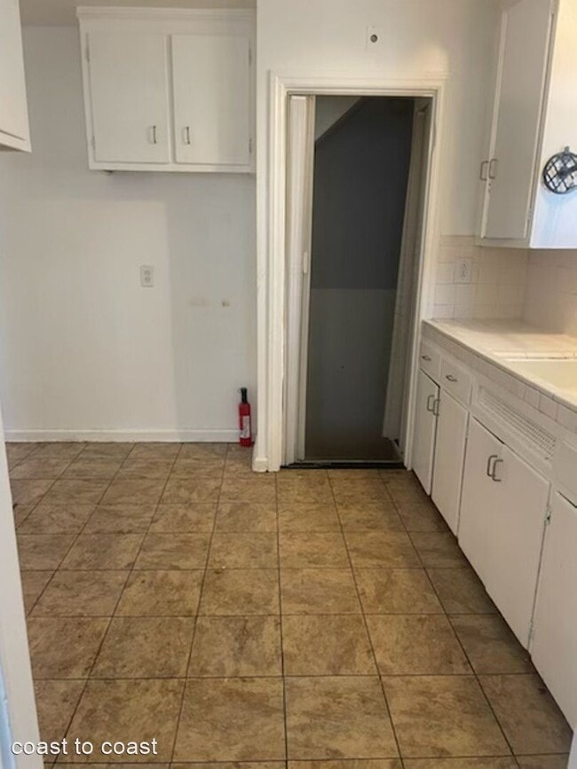 Building Photo - 3 br, 1 bath House - 17402 Toepfer