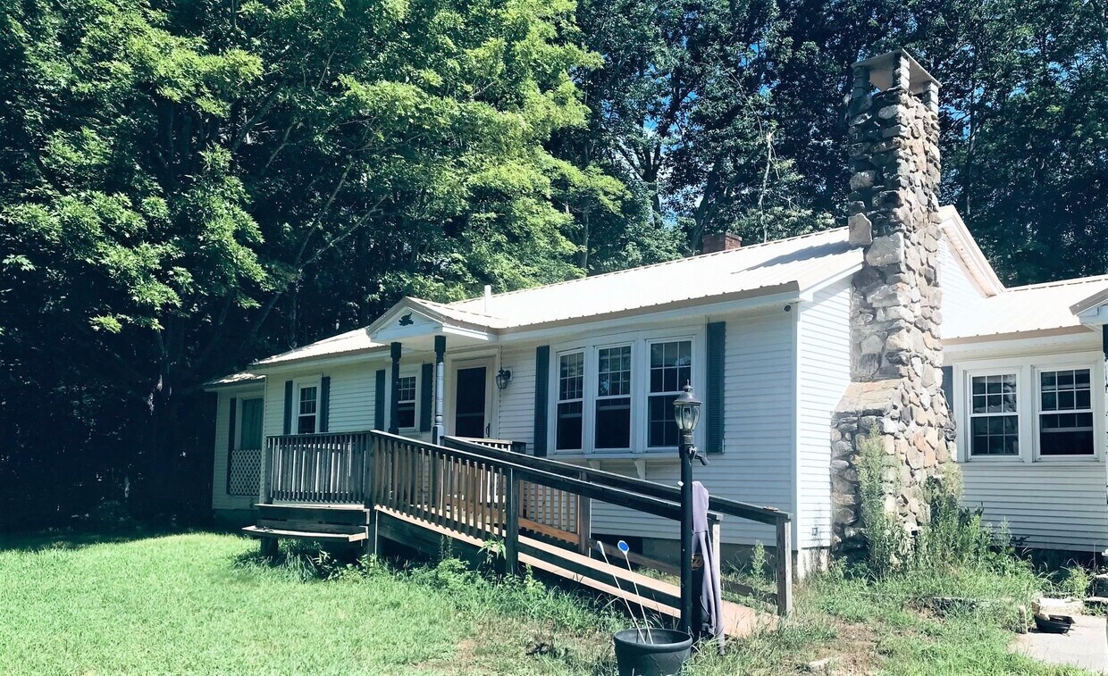 Primary Photo - 120 Second Crown Point Rd
