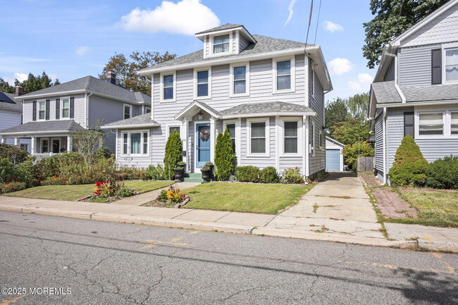 Building Photo - 50 Waverly Pl