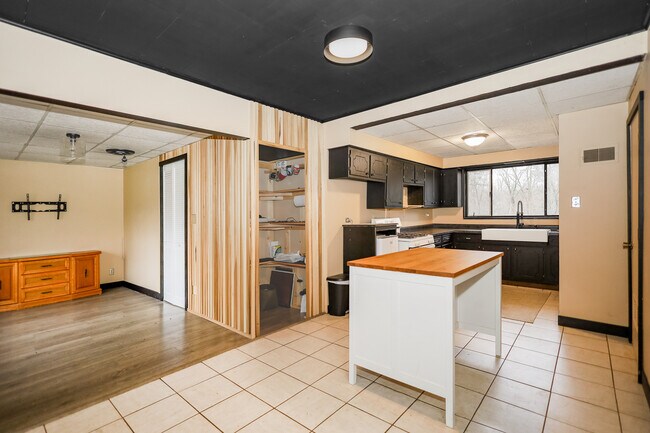 Foto del edificio - 2249 W Norfolk Rd