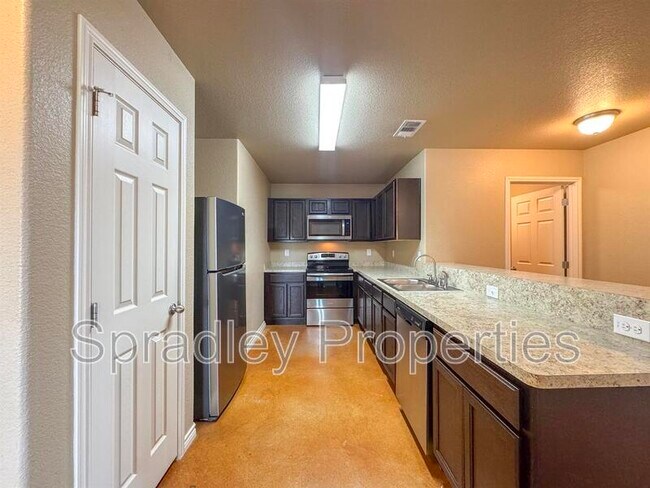 Foto del edificio - 709 Laila Ln