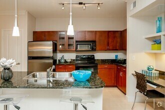 Building Photo - 5665 San Felipe St