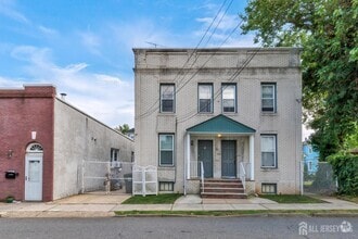 Building Photo - 91 2nd St