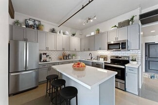 Penthouse Kitchen - Arrive Broadway Lofts
