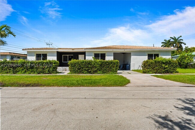 Building Photo - 580 Lee Dr