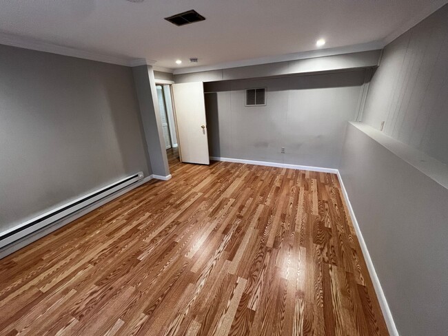 Foto del edificio - 78 N Maple St