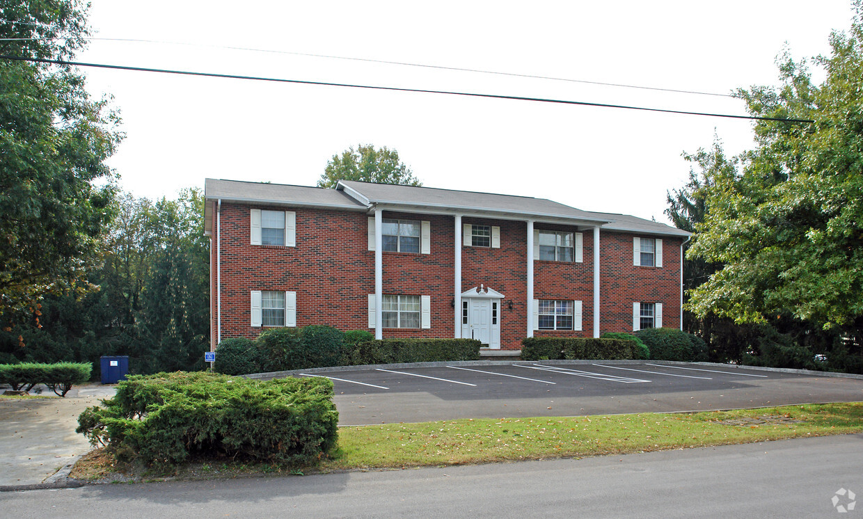 Primary Photo - Lovell Center