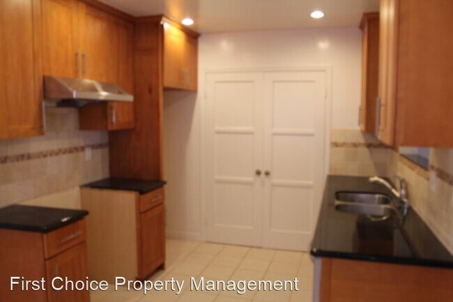 Building Photo - 4 br, 2 bath House - 2033 S. Isabella Avenue