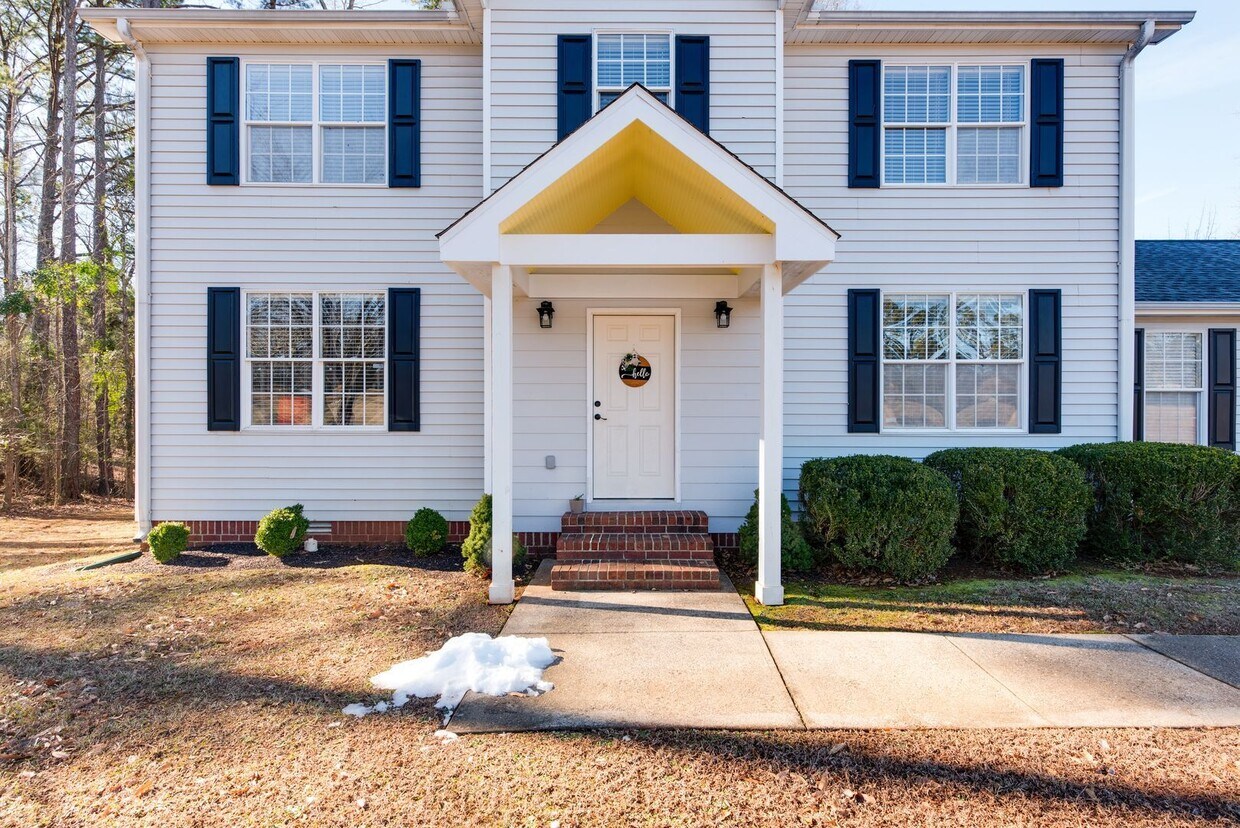 Foto principal - Spacious 4-Bedroom Home in Westside Athens...