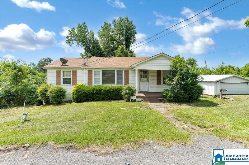 379 7th Ave SW, Graysville, AL 35073 House Rental in Graysville, AL