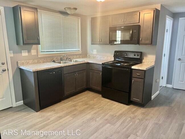 Foto del edificio - 2 br, 1 bath House - 238 Sadonia Avenue