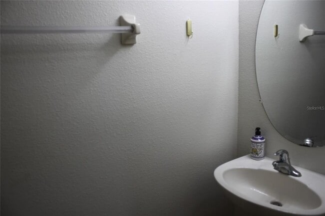 Building Photo - 3222 Villa Strada Wy