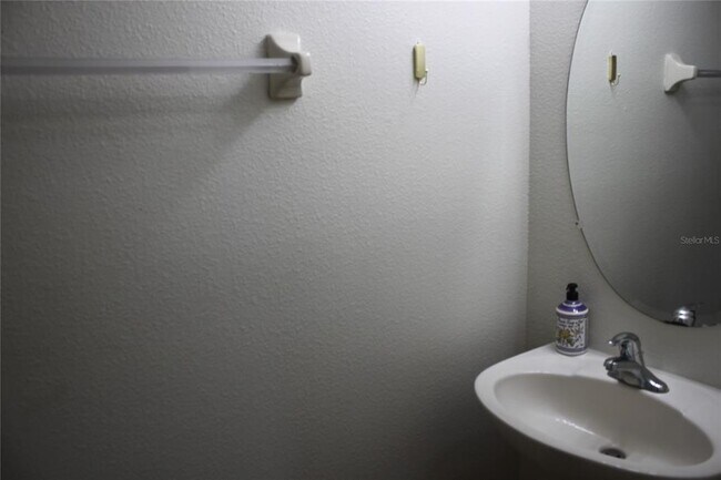 Foto del edificio - 3222 Villa Strada Wy