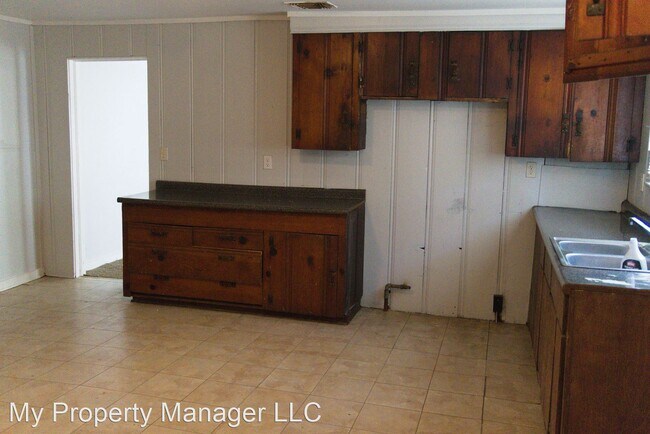 Building Photo - 3 br, 1 bath House - 3012 Boone Street