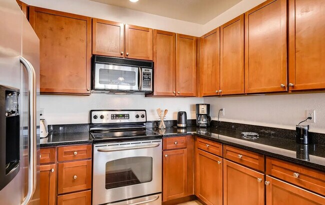 Foto del edificio - 9021 E Dry Creek Rd
