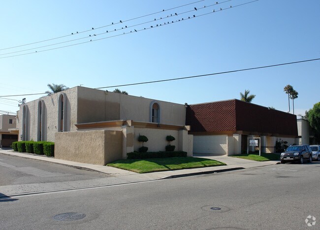 Building Photo - 1025 N G St