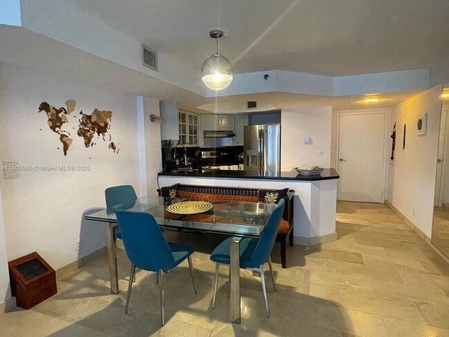 Building Photo - 8911 Collins Ave