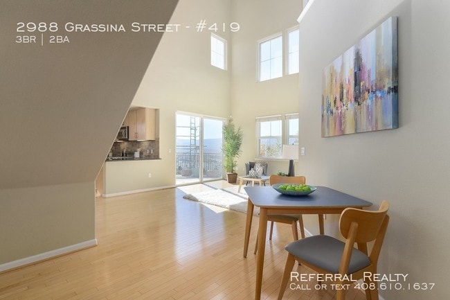 Building Photo - 2988 Grassina St