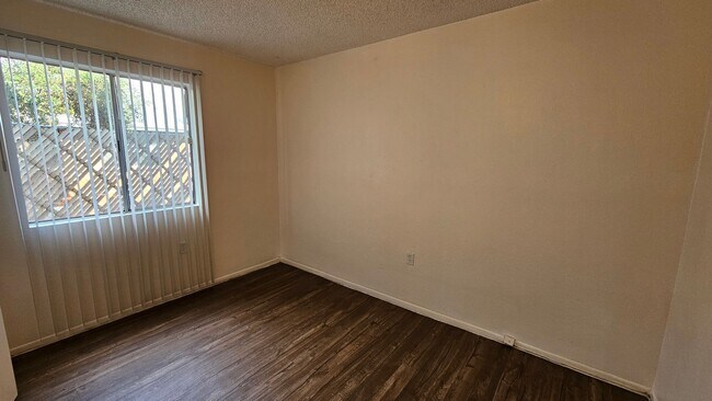 Foto del edificio - Don't miss this Eastside 2 bedroom/1 bath apartment home! **Move in Special**