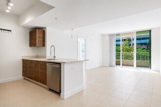 Building Photo - 480 Hibiscus St